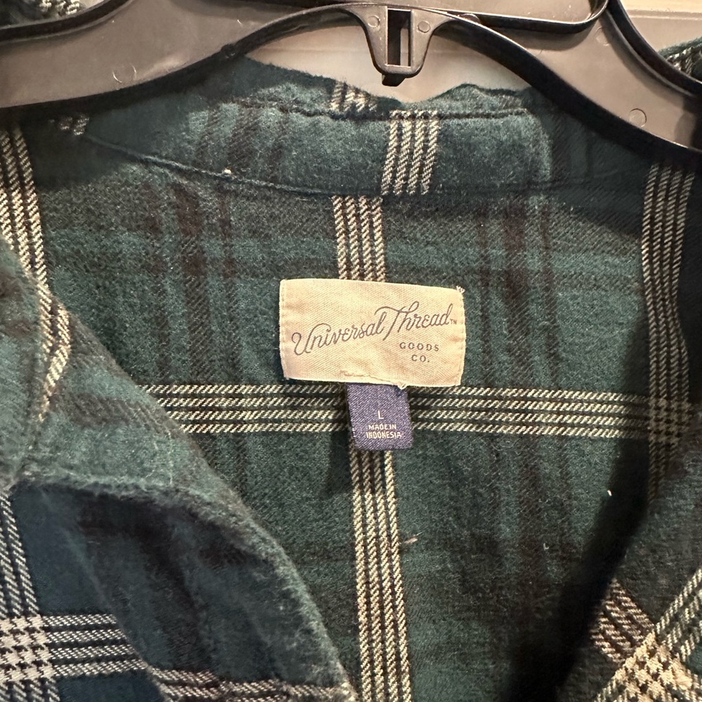 Target flannel - Picture 3 of 3
